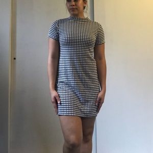 Checkered semi fitted dress